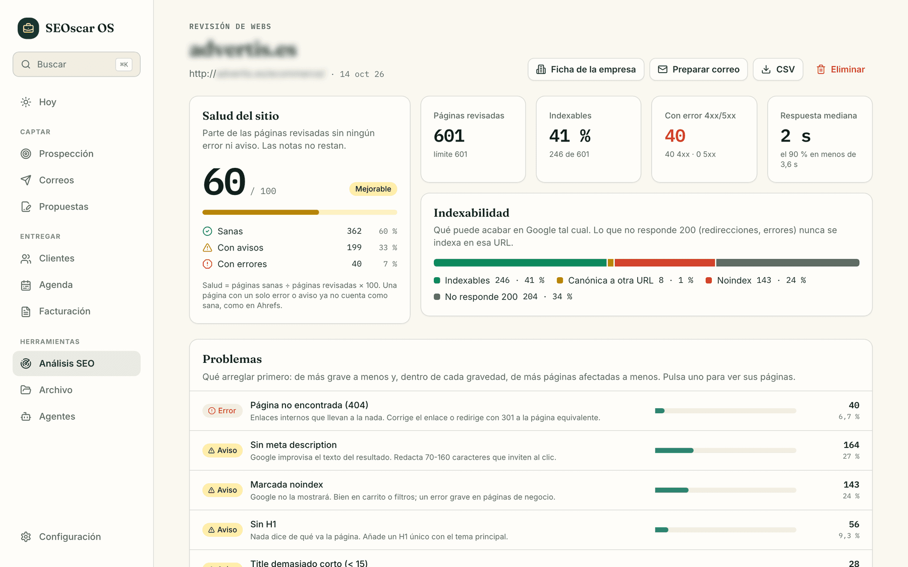 Informe de revisión técnica en SEOscar OS con salud del sitio, indexabilidad y problemas